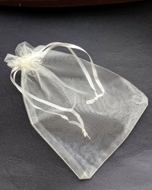 LAE83 - saculet organza ivory