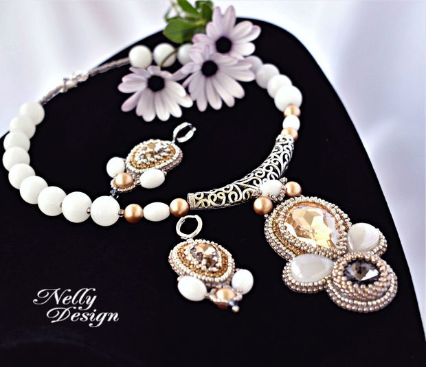 "Milk & Honey" - Set colier si cercei cu cristale, perle Swarovski, jad