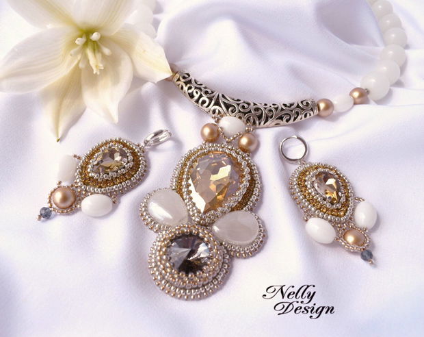 "Milk & Honey" - Set colier si cercei cu cristale, perle Swarovski, jad