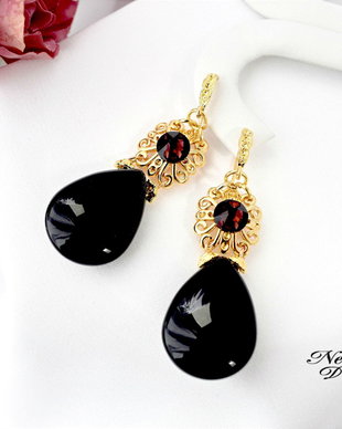 Cercei Onix si cristale Swarovski