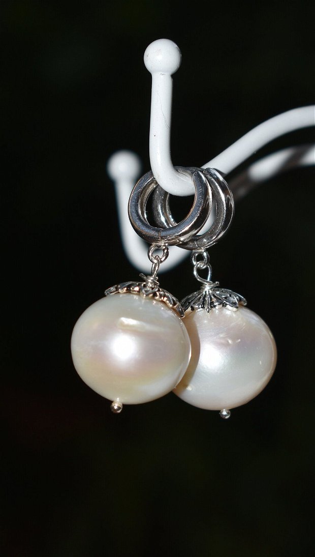 Cercei cu perle kasumi albe