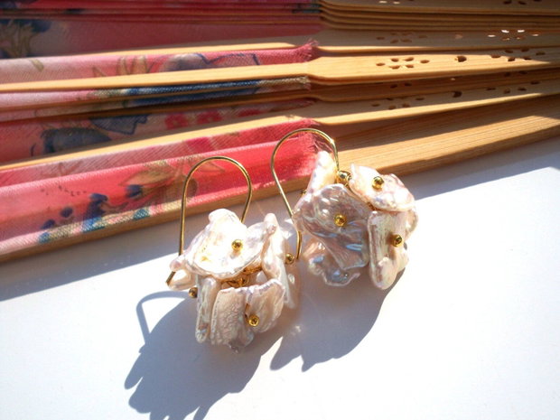 Cercei perle keshi