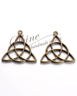 Pandantiv celtic knot bronz, 30x29x2mm