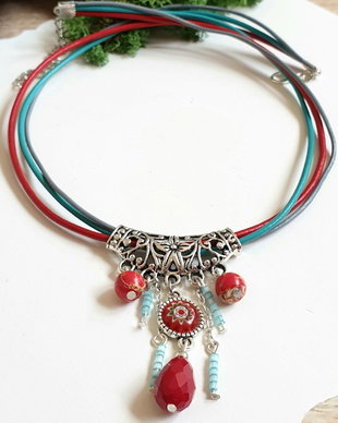 Colier regalit ,lampwork si cristale
