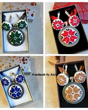 Set bijuterii cu broderie manuala