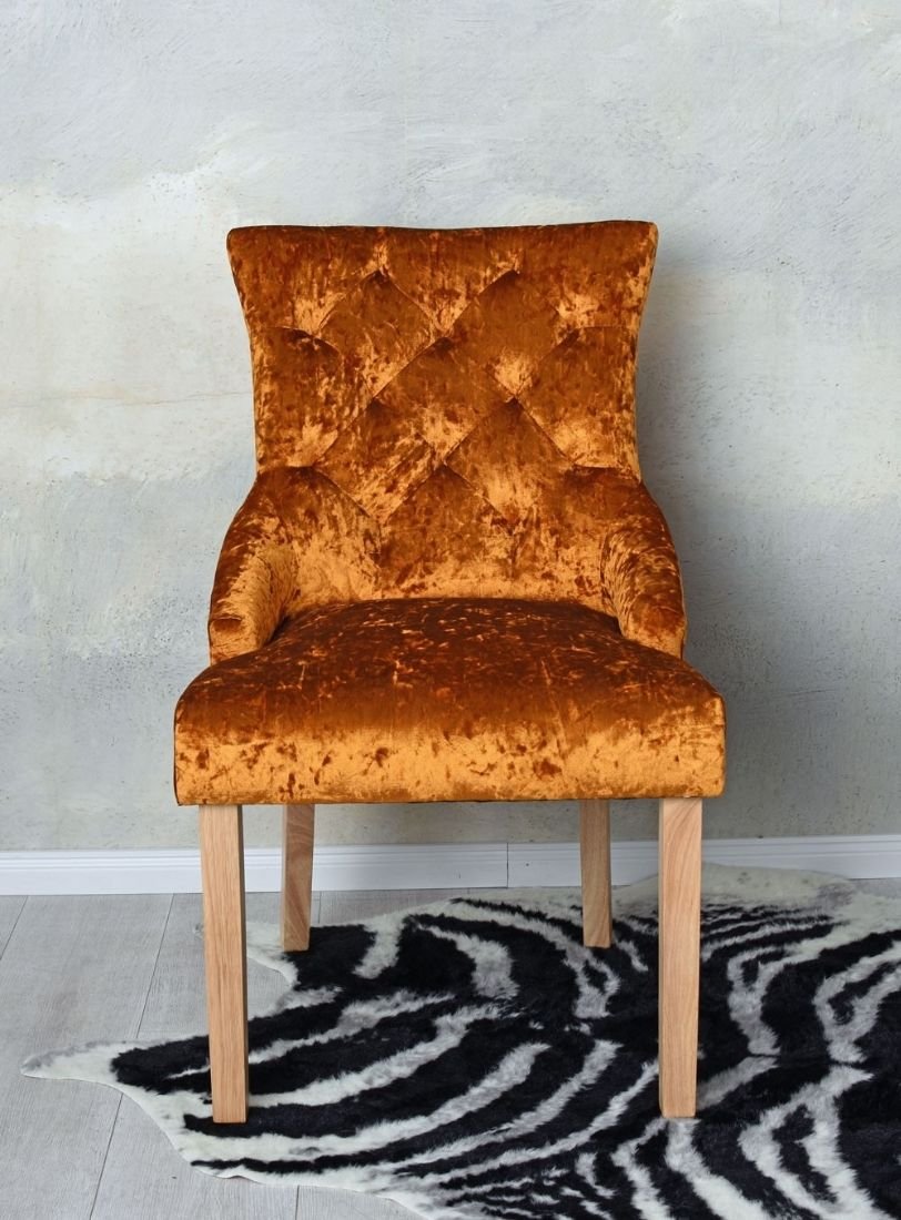Scaun din lemn masiv natur cu tapiterie din catifea maro deschis