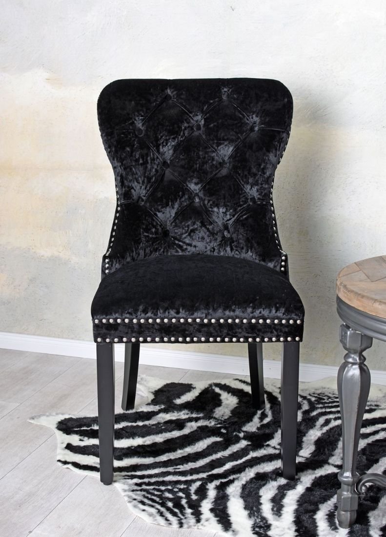 Scaun din lemn masiv negru cu tapiterie din catifea neagra