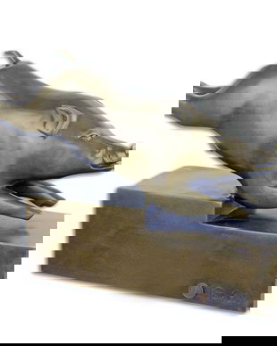 Porcusor- statueta din bronz