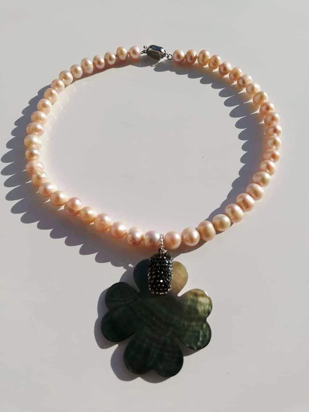 Colier perle naturale