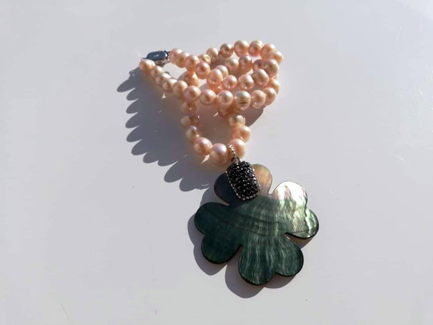 Colier perle naturale
