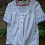 Bluza cu dantela