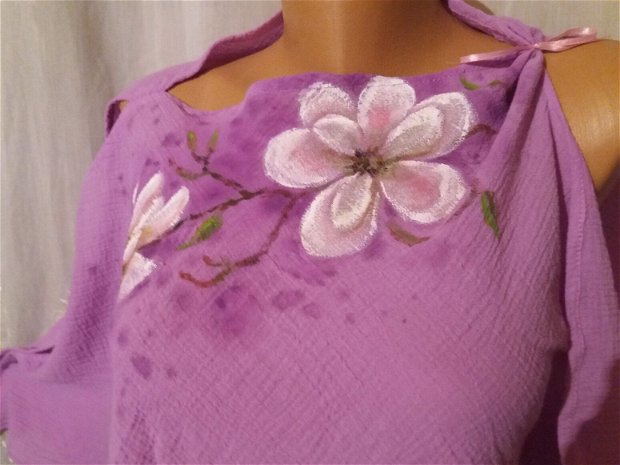 Bluza asimetrica lila pictata ,,Magnolie alba""