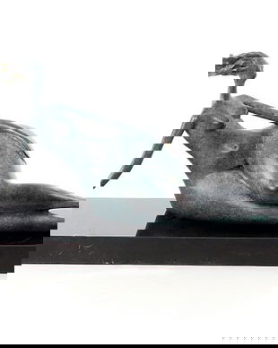 Femeie  stilizata - statueta din bronz pe soclu din marmura