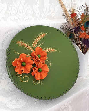 Poseta Urbana orange flowers