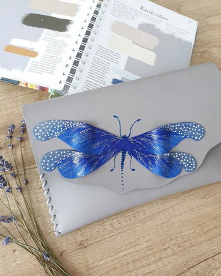 poseta plic handmade unicat din piele -Blue dragonfly