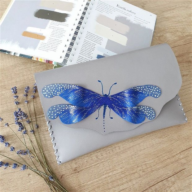 poseta plic handmade unicat din piele -Blue dragonfly