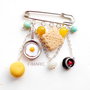 ''Breakfast''- brosa pentru articole tricotate:pluovere,esarfe,..etc