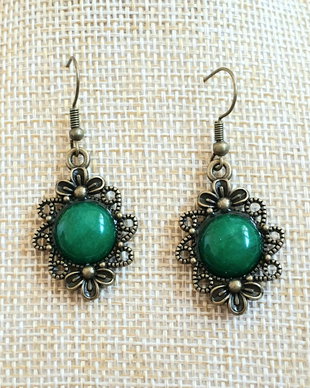 Cercei cabochon jad verde