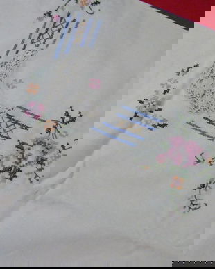 NOUA-Fata de masa cu broderie si dantela-