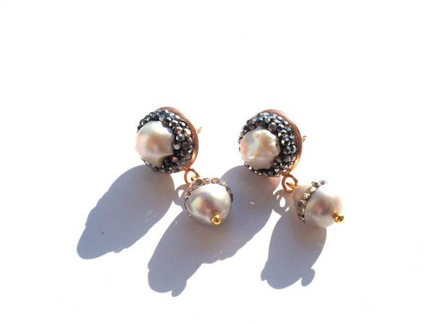 Cercei perle freshwater&rhinestone(rezervati Mihaela C.)