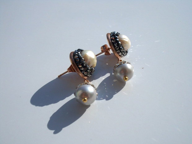 Cercei perle freshwater&rhinestone(rezervati Mihaela C.)