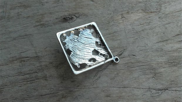 Pandantiv metalic argintiu, 35x40 mm