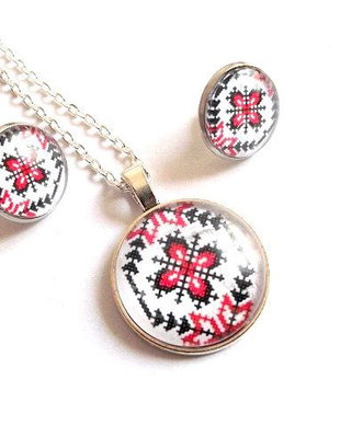 set bijuterii motiv traditional 34928