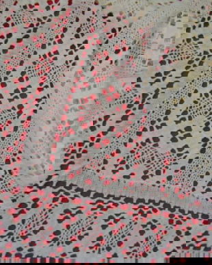 Fata de masa dantela