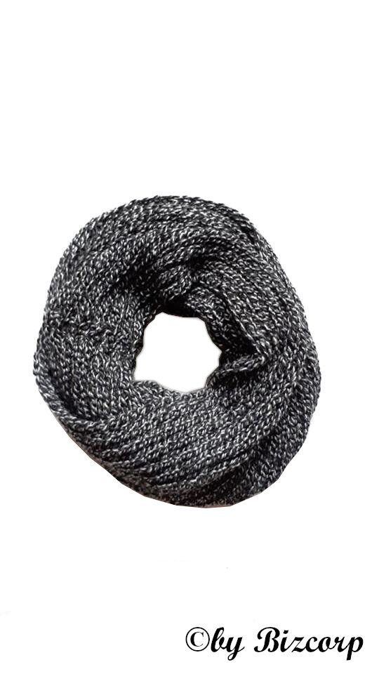 Fular circular tricotat manual, dama, Alb/Negru