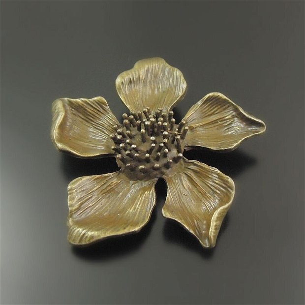 K0954 - (3buc) Pandantiv floare, aliaj metalic aspect bronz, 55x52x9mm