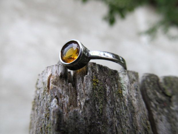 Inel argint cu cristal galben-citrine