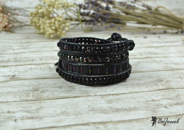 Bratara wrap din snur de piele si mix de cristale - ''Black Magic Woman''