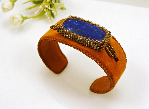 Bratara fixa din piele cu lapis lazuli