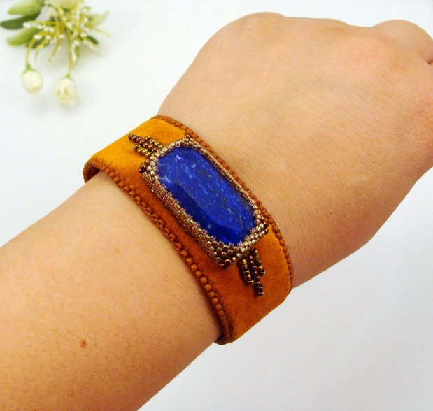 Bratara fixa din piele cu lapis lazuli