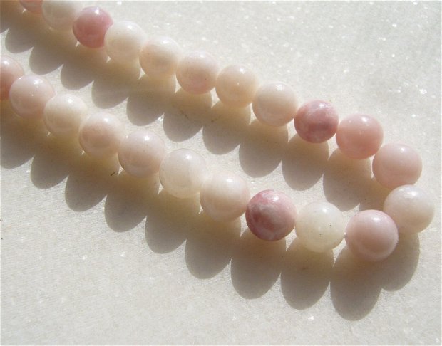 Opal roz aprox 8 mm