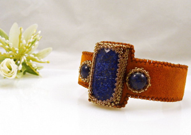 Bratara fixa din piele cu lapis lazuli