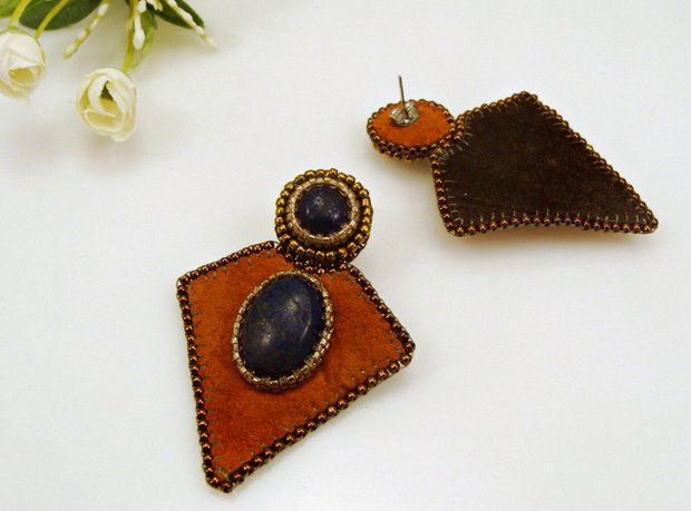 Cercei statement cu lapis lazuli