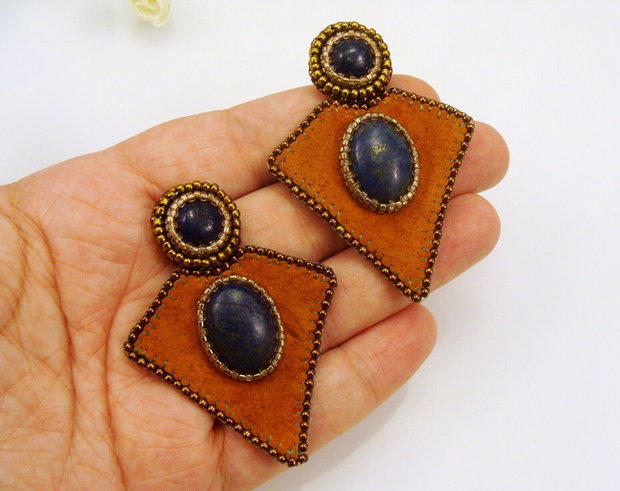 Cercei statement cu lapis lazuli