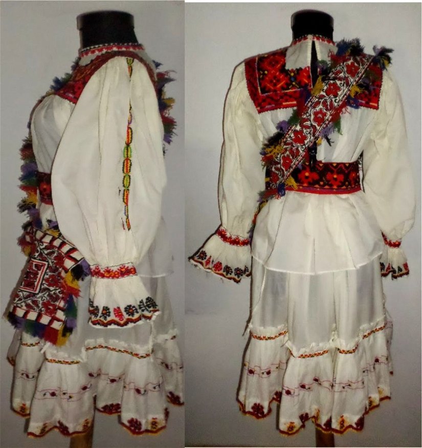 Cod 199 Costum popular romanesc