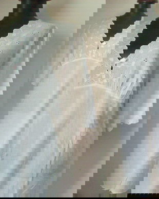 CAMASA DE NOAPTE BUMBAC BRODAT ALB