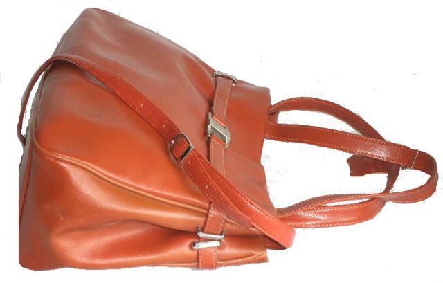 L CREDI leather bag