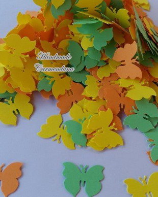 Confetti fluturi