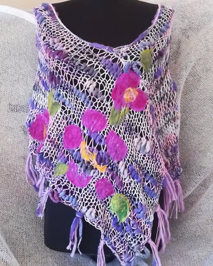 Poncho, Capalet cu flori de lână merinos impaslite
