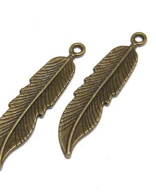 Pandantiv metalic, bronz, pana, 45.5x11 mm