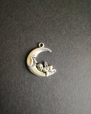 PANDANTIV LUNA - 25 X 20 MM