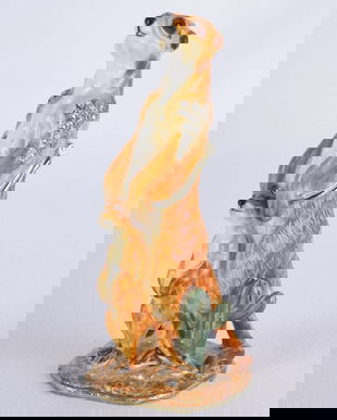 Caseta de bijuterii din metal emailat cu o vulpe cu puiul