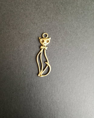 PANDANTIV BRONZ -PISICA - 34 x 11 Mm