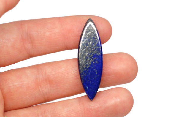 Cabochon  Lapis Lazuli - marchiza  cu 2 fete  - L428