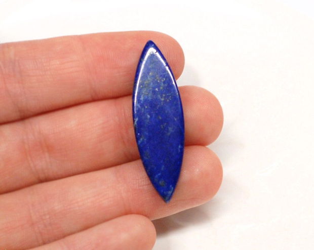 Cabochon  Lapis Lazuli - marchiza  cu 2 fete  - L428