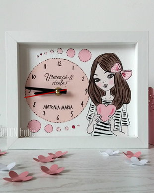 Ceas personalizat handmade pictat manual fetita